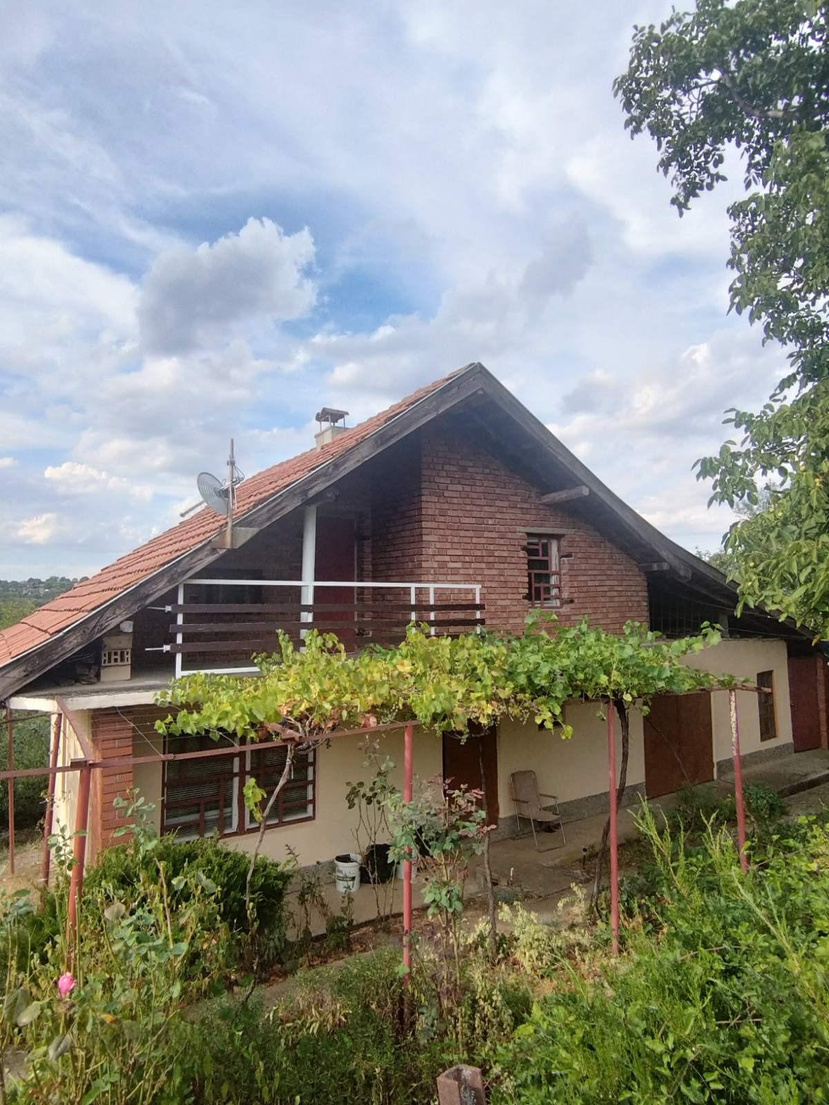Villa for Sale in Targovishte, Vilna zona