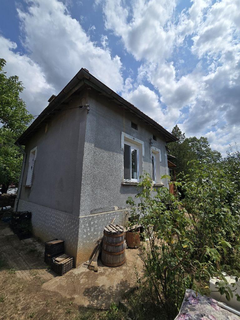 House for Sale in Murgash, Sofia Province