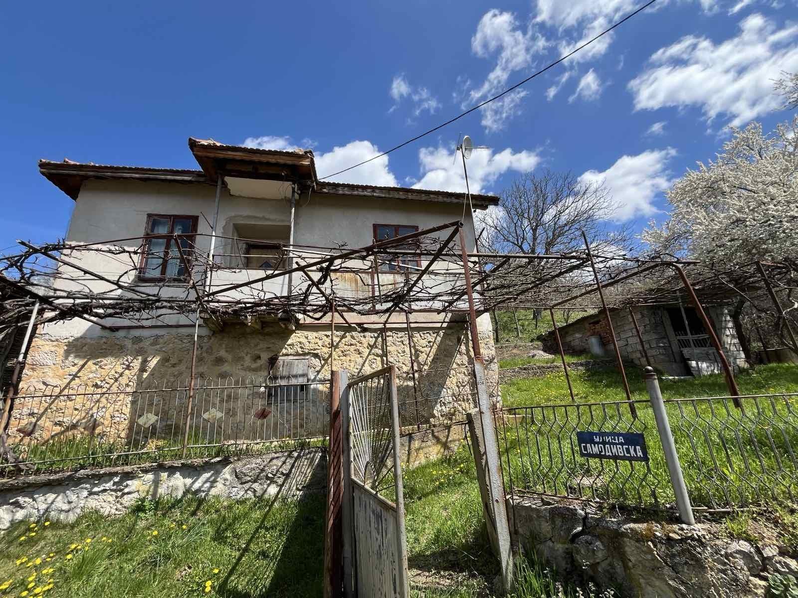 House for Sale in Smirov dol, Pernik
