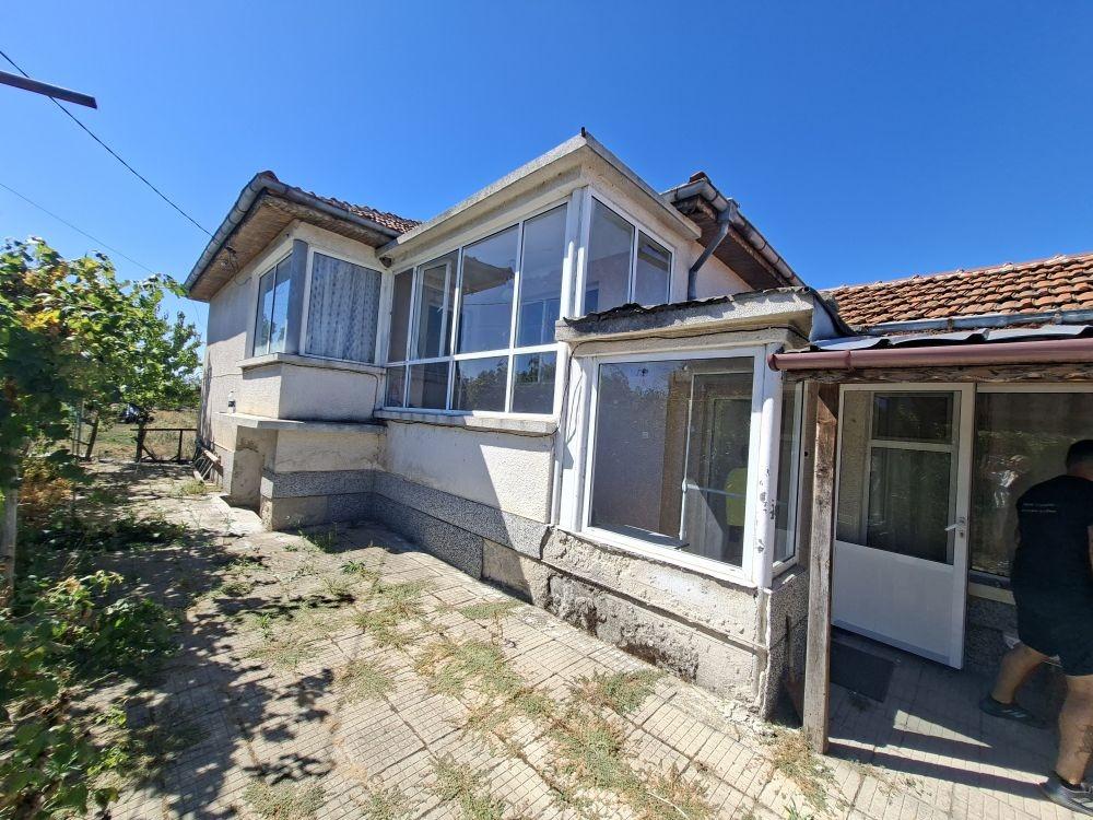 House for Sale in Yasno pole, Plovdiv