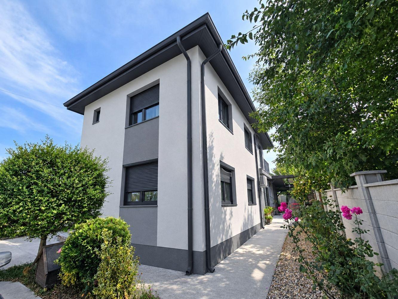 House for Sale in Varna, Topoli