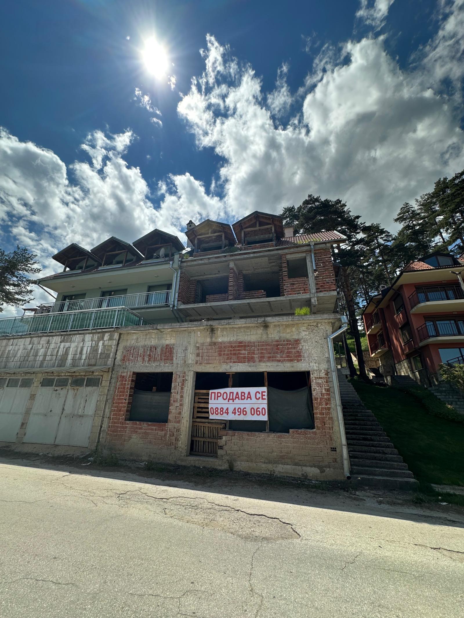 Villa for Sale in Tsigov chark Area, Pazardzhik