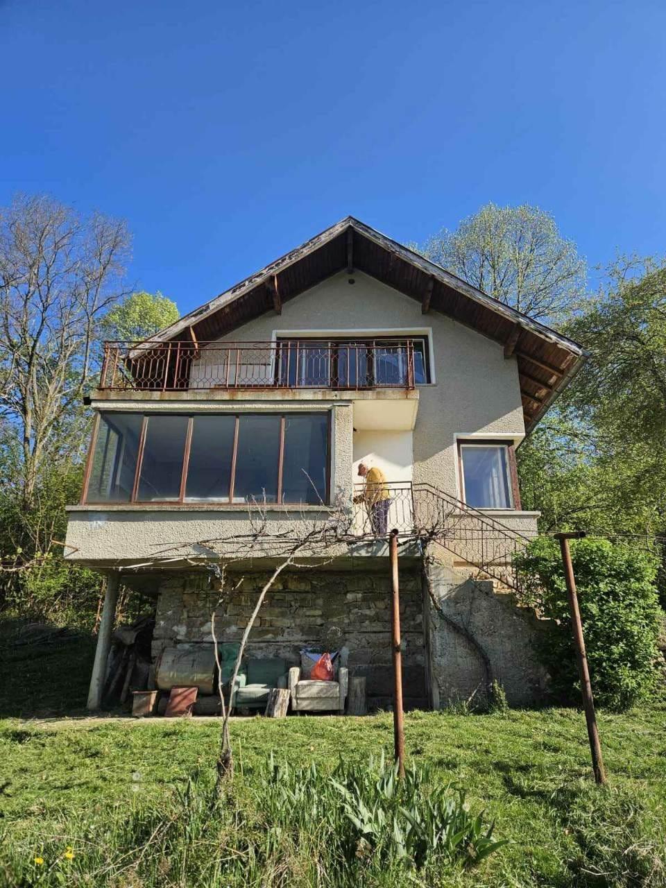 Villa for Sale in Manastirishte, Sofia Province