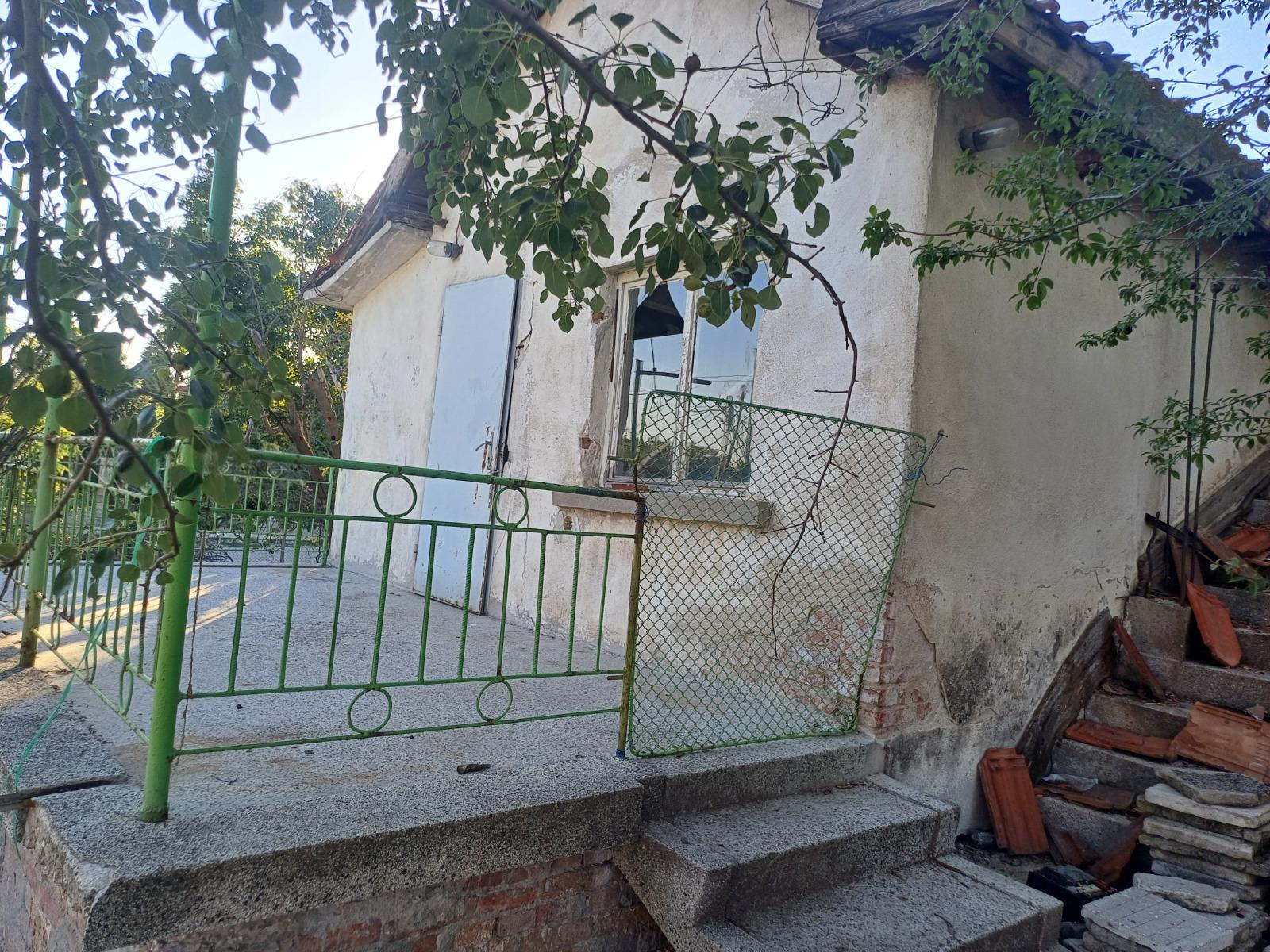 House for Sale in Haskovo, Promishlena zona – Iztok