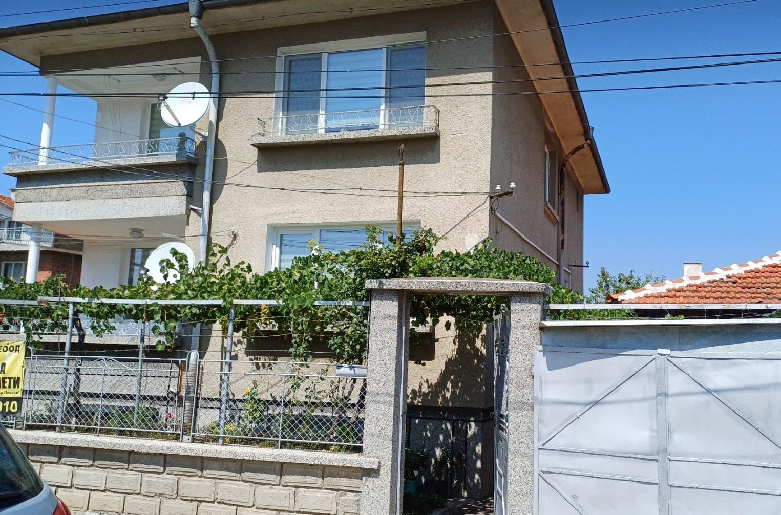 House Floor for Sale in Karnobat, Burgas