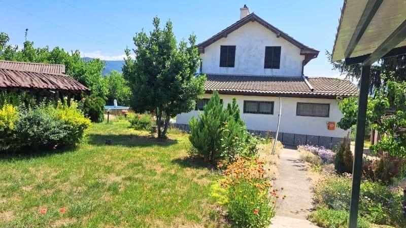 Villa for Sale in Perushtitsa, Plovdiv