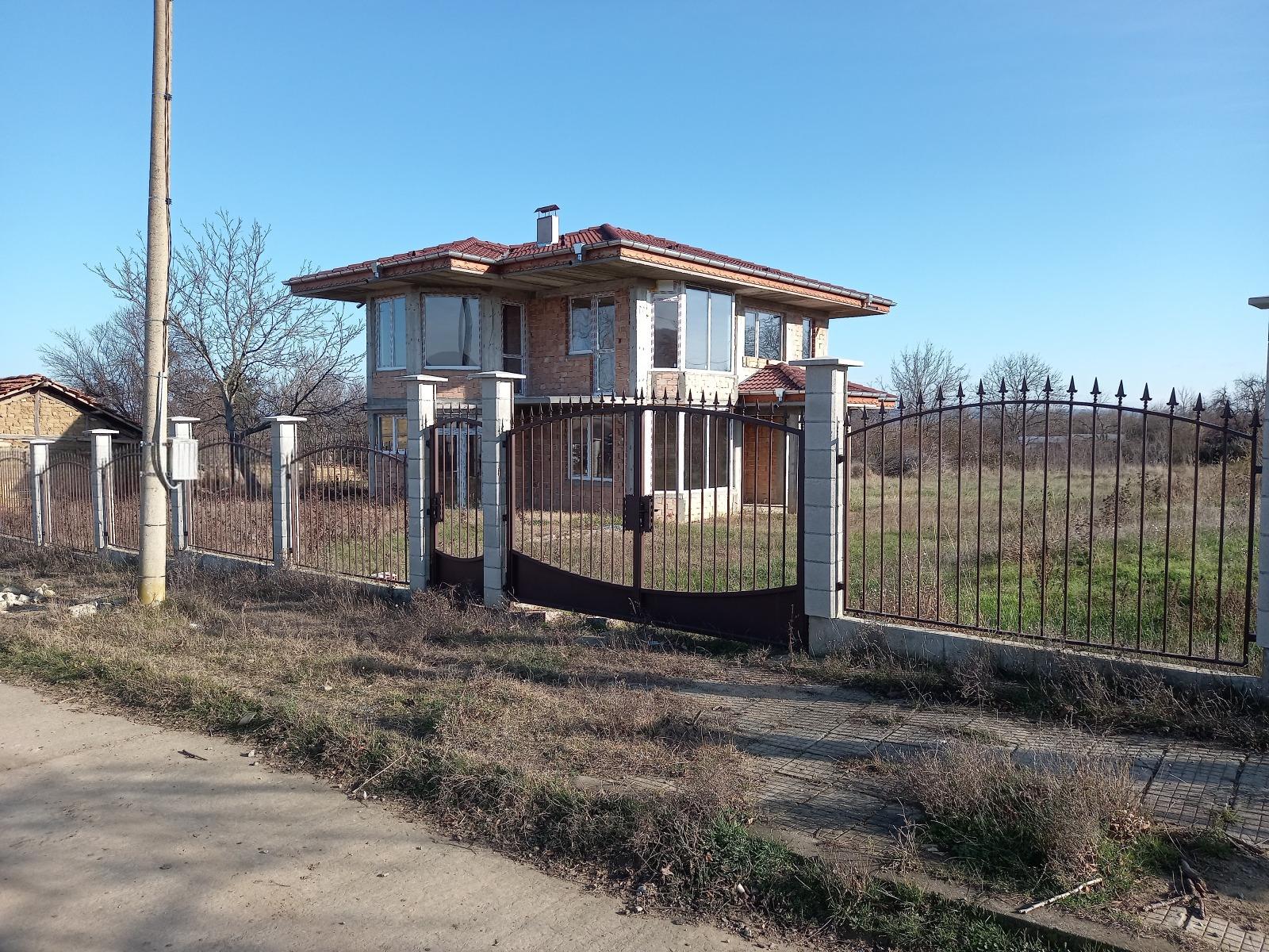 House for Sale in Smyadovo, Shumen