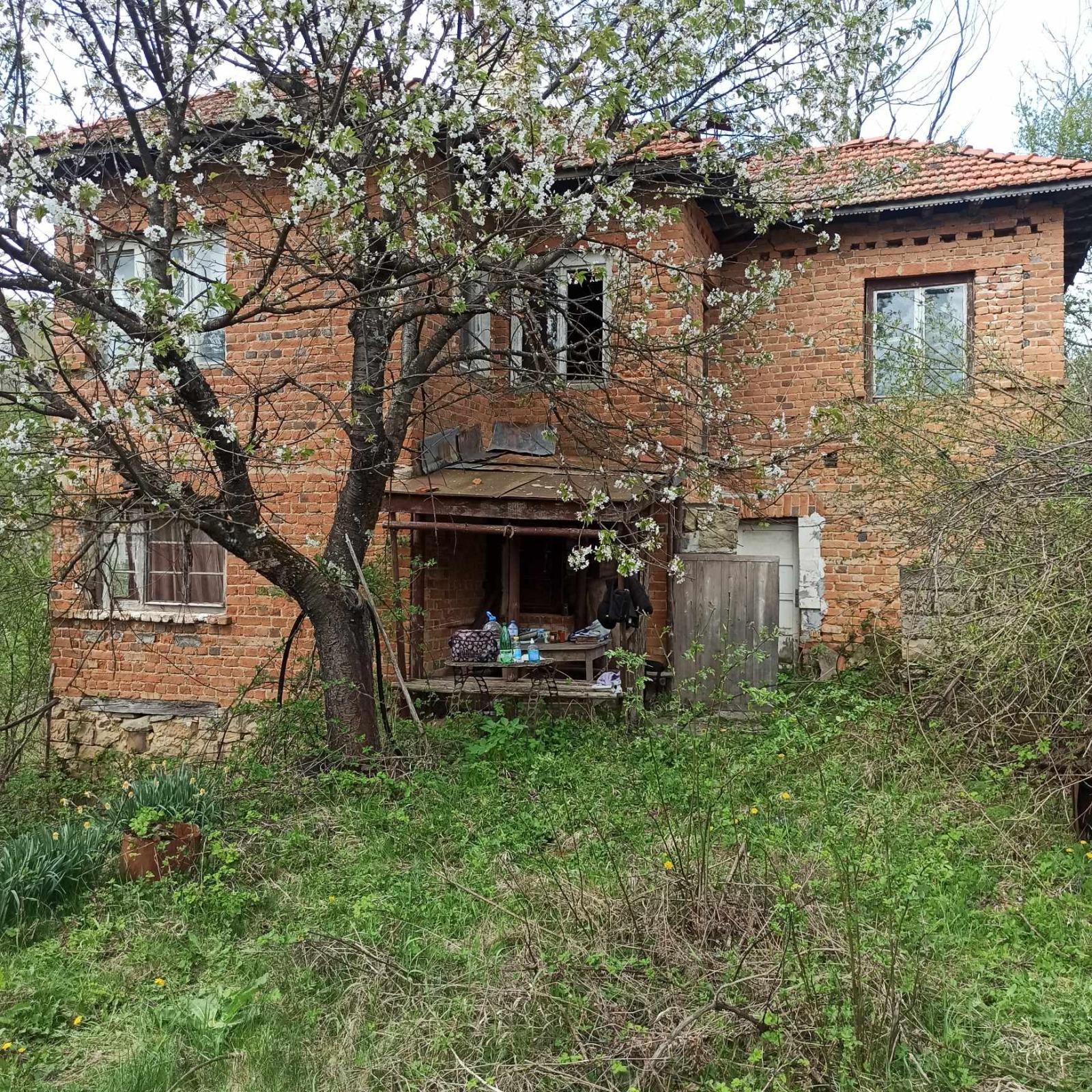 House for Sale in Osenarite, Veliko Tarnovo