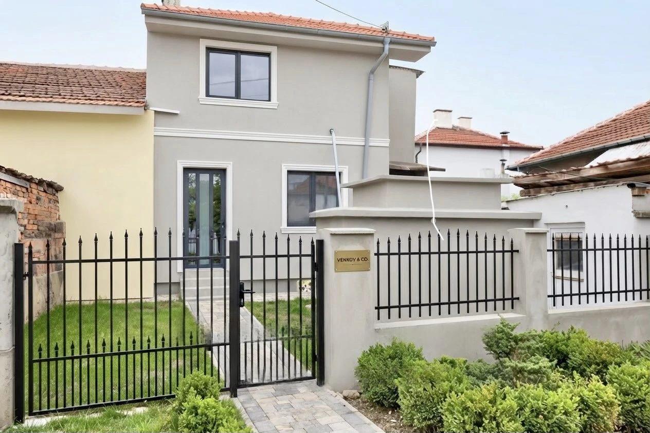 House for Sale in Gara Elin Pelin, Sofia Province