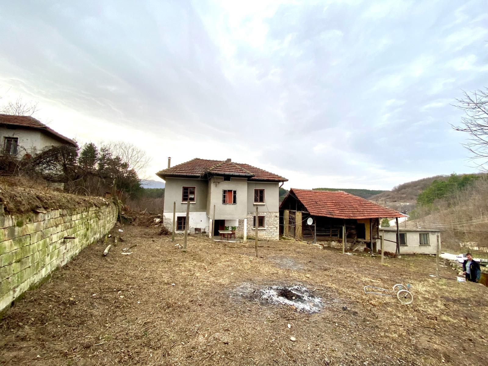 House for Sale in Varbeshnitsa, Vratsa