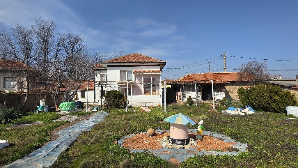 House for Sale in Staro Zhelezare, Plovdiv