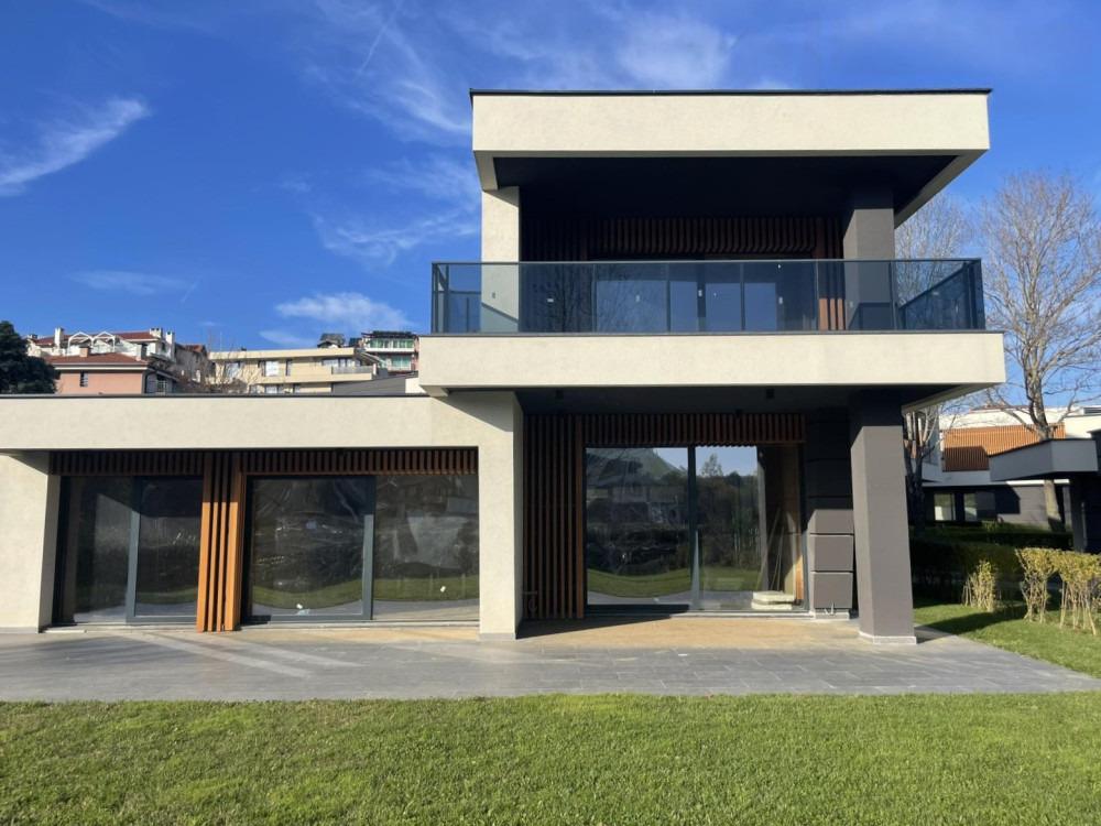 House for Sale in Tsarevo, Burgas