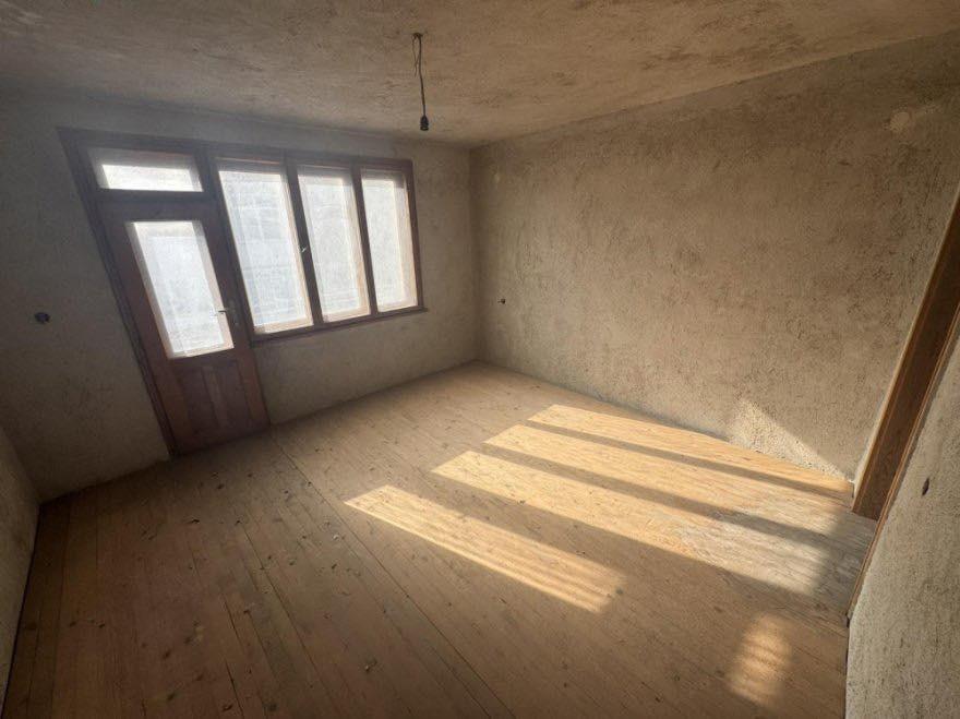 House Floor for Sale in Velingrad, Pazardzhik