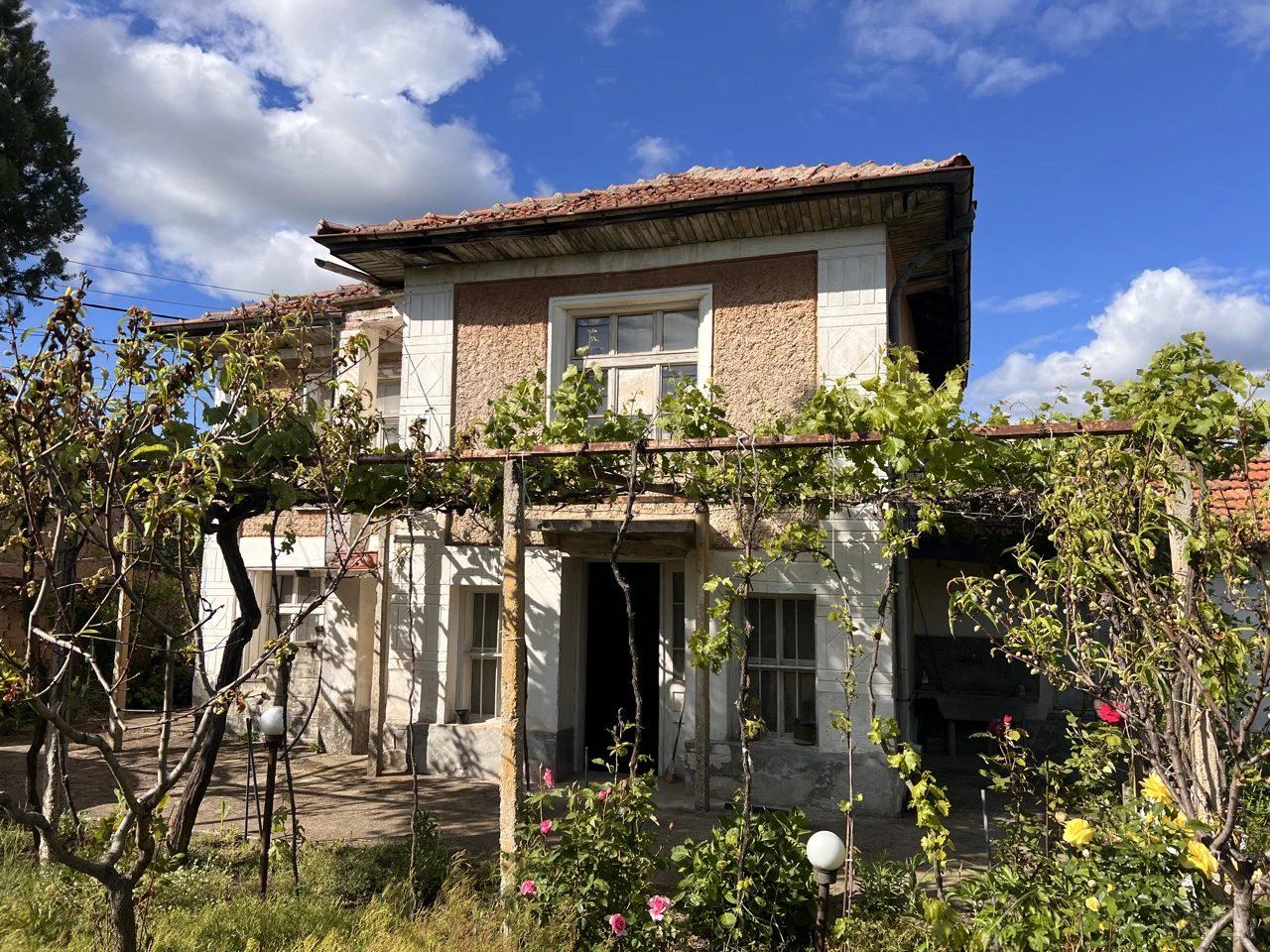 House for Sale in Karlovo, Plovdiv