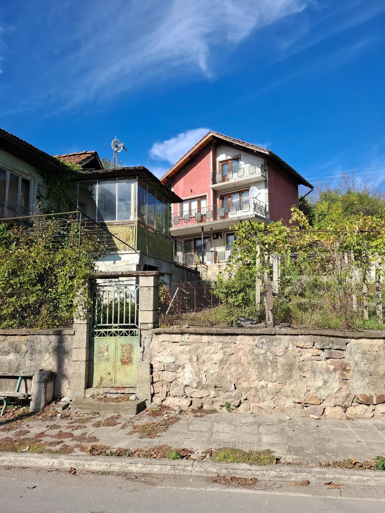 House for Sale in Belimel, Montana