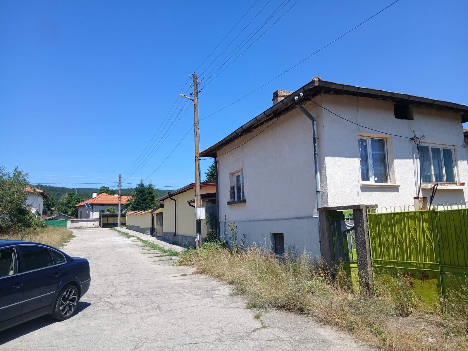 House for Sale in Relovo, Sofia Province