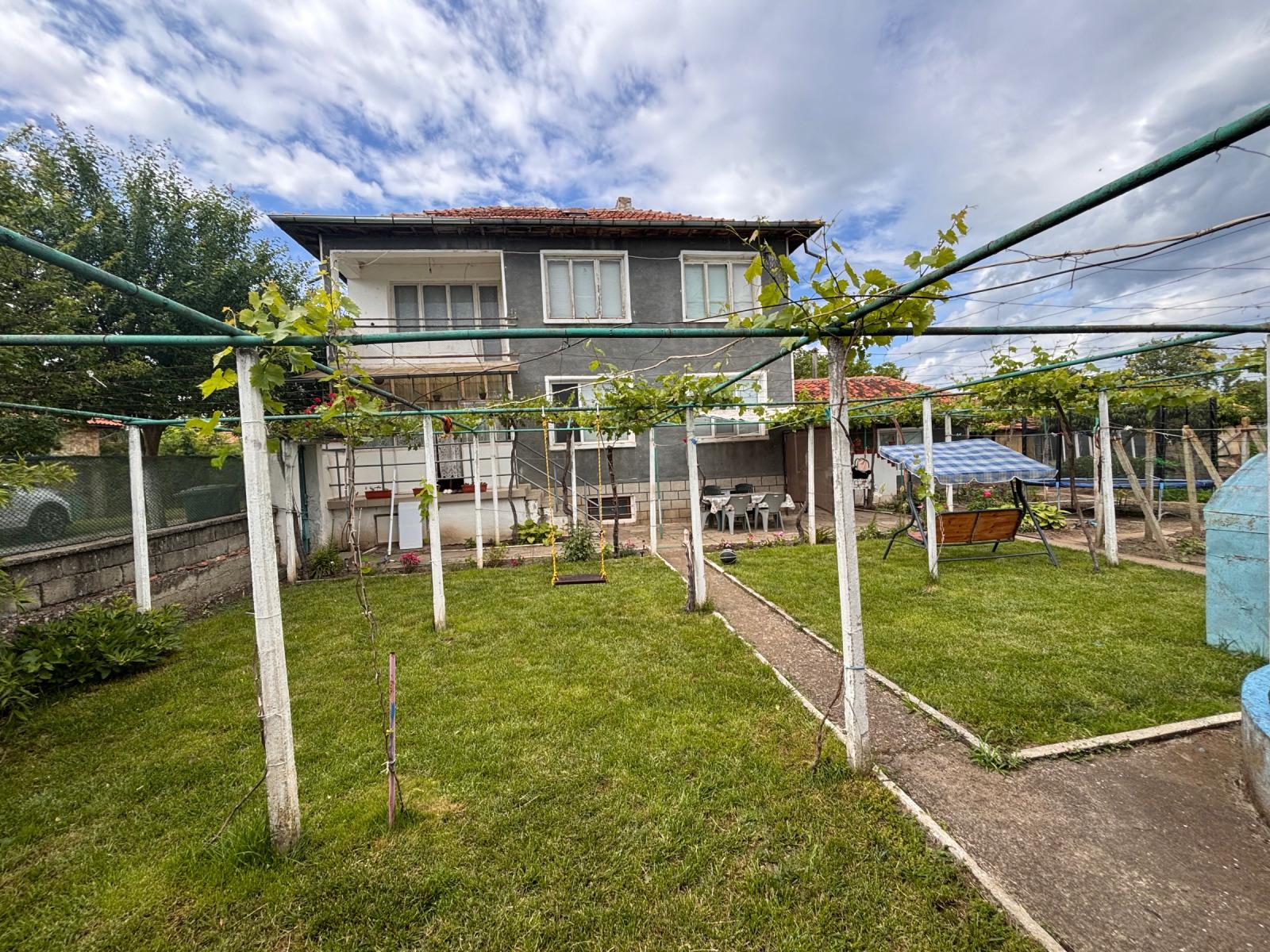 House for Sale in Tsarevtsi, Varna