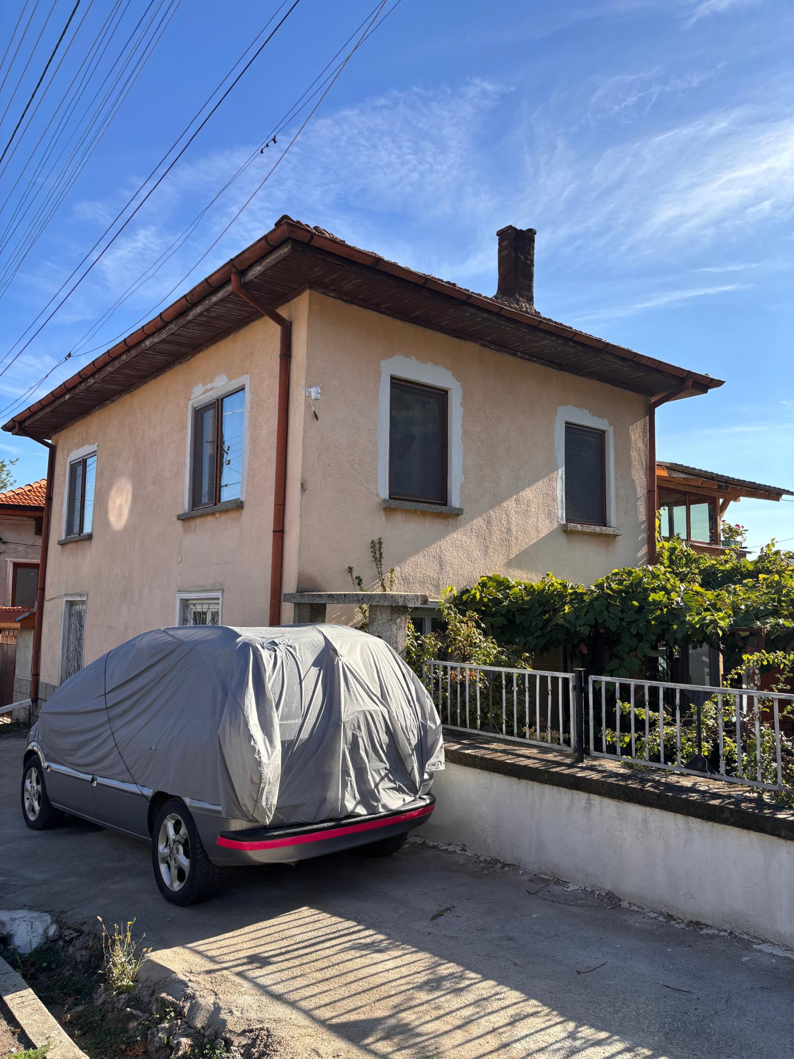 House for Sale in Kostenets, Sofia Province