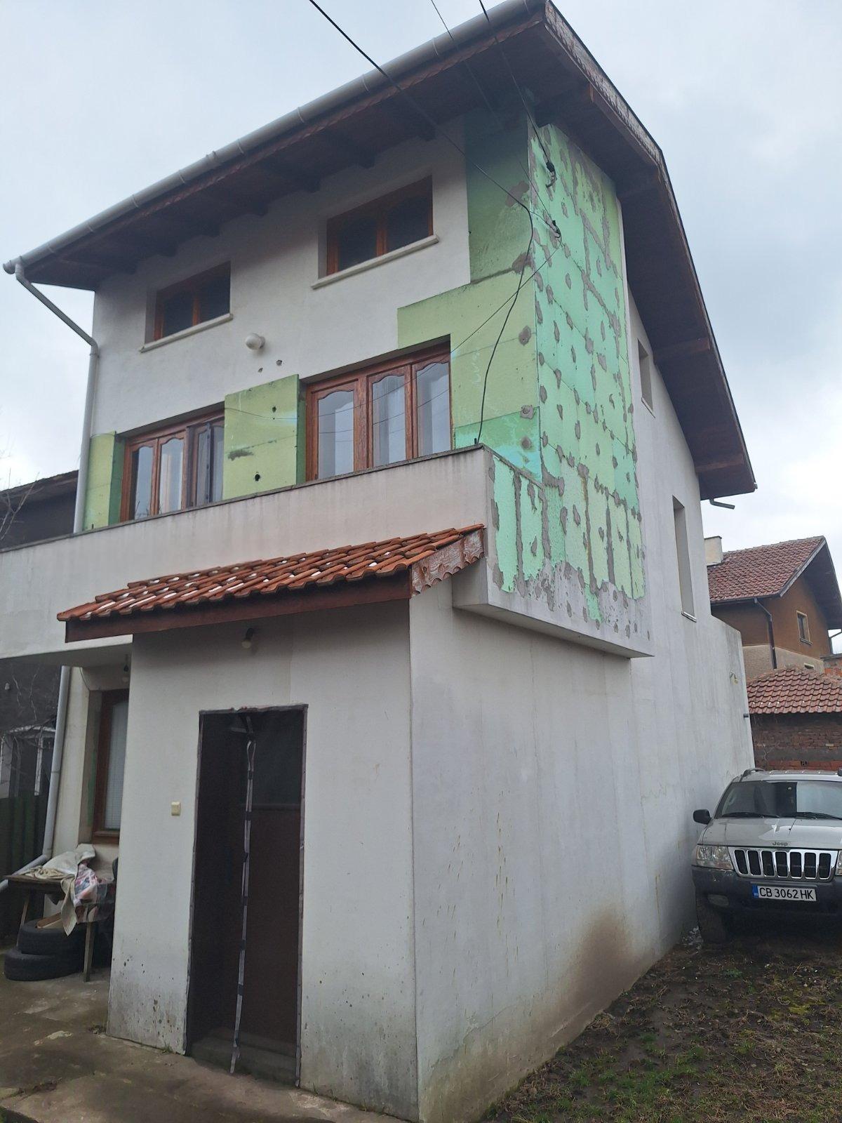 House for Sale in Pernik, Tsarkva