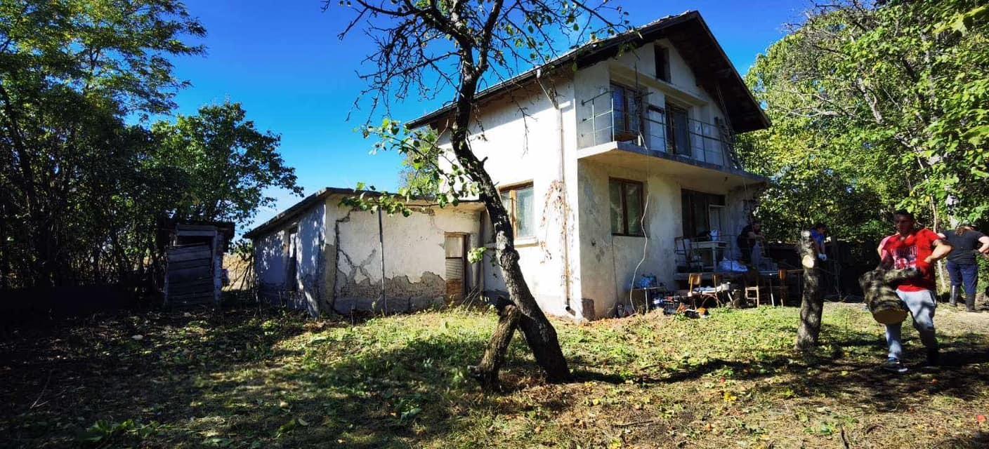 House for Sale in Rasnik, Pernik