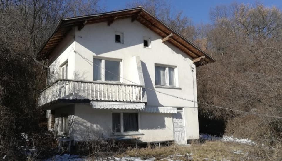 House for Sale in Studena, Pernik