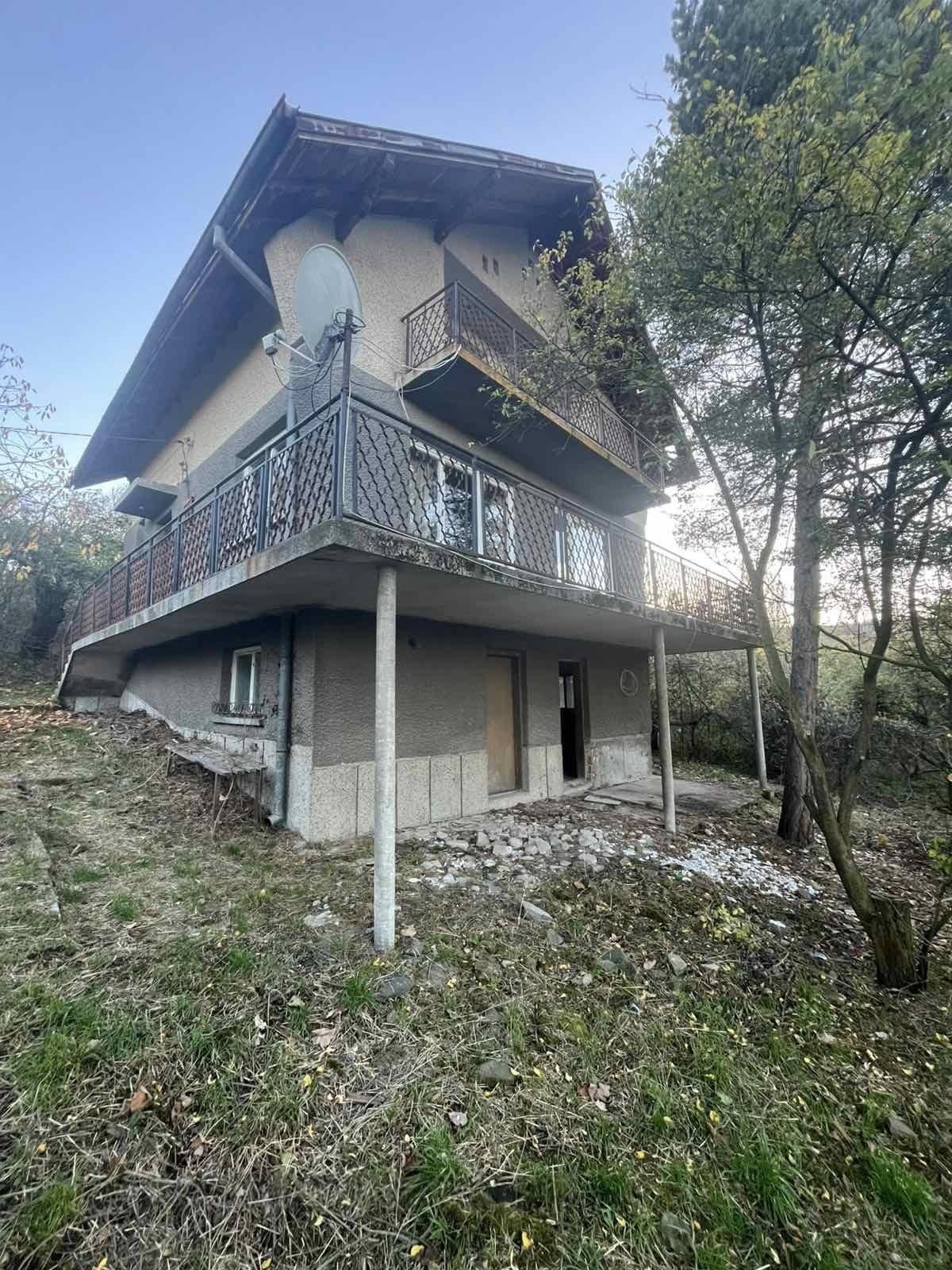 House for Sale in Kondofrey, Pernik
