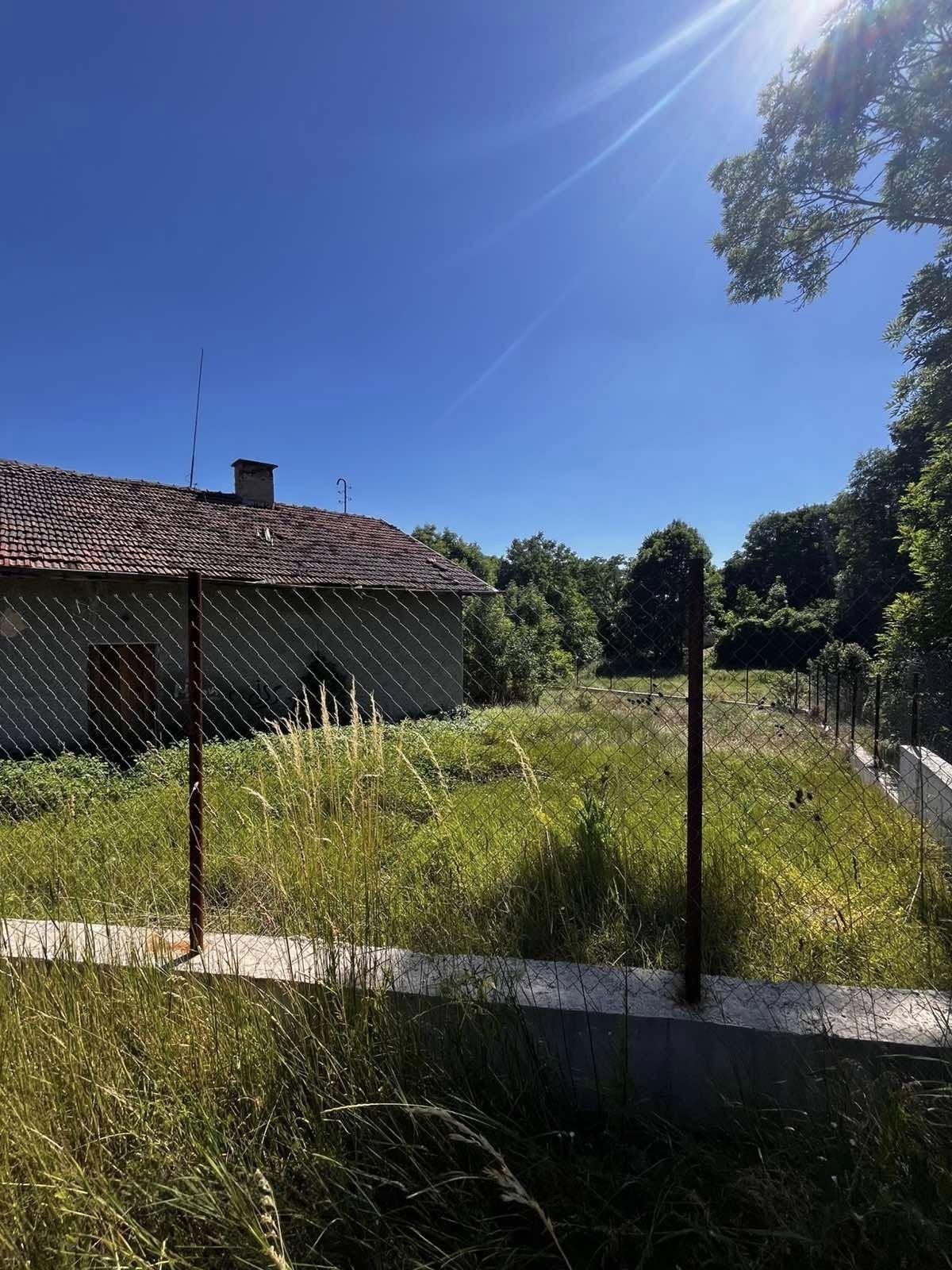 House for Sale in Sadovik, Pernik