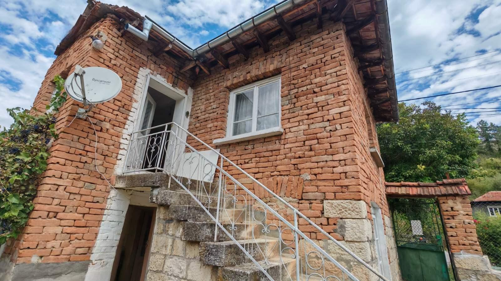 House for Sale in Bazovets, Ruse