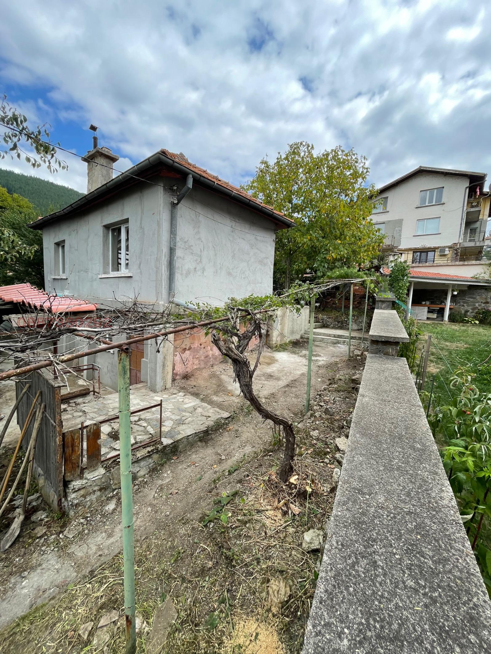 House for Sale in Svoge, Sofia Province