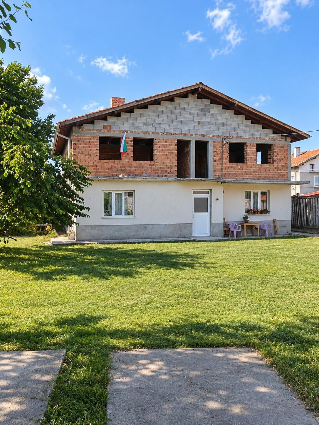 House for Sale in Lesnovo, Sofia Province