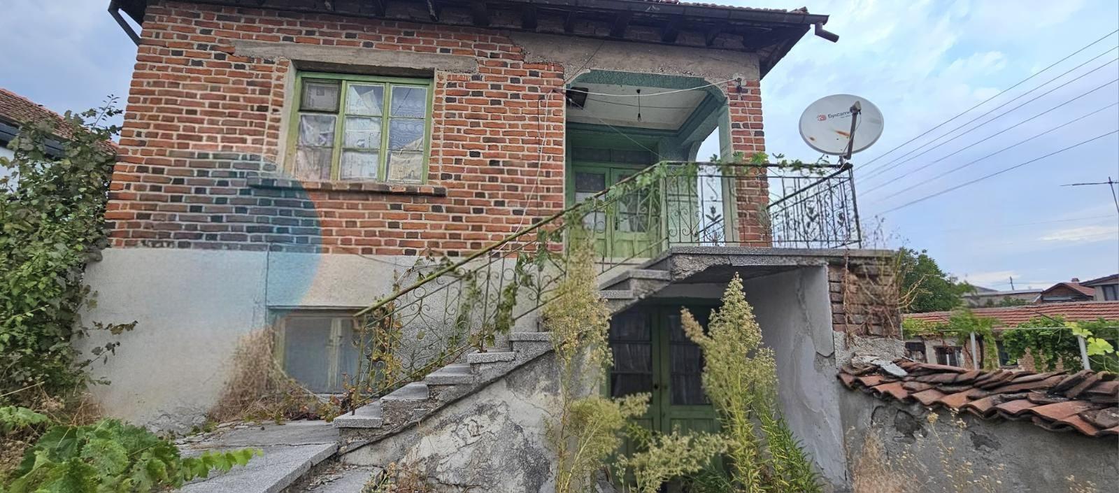 House for Sale in Iskra, Plovdiv