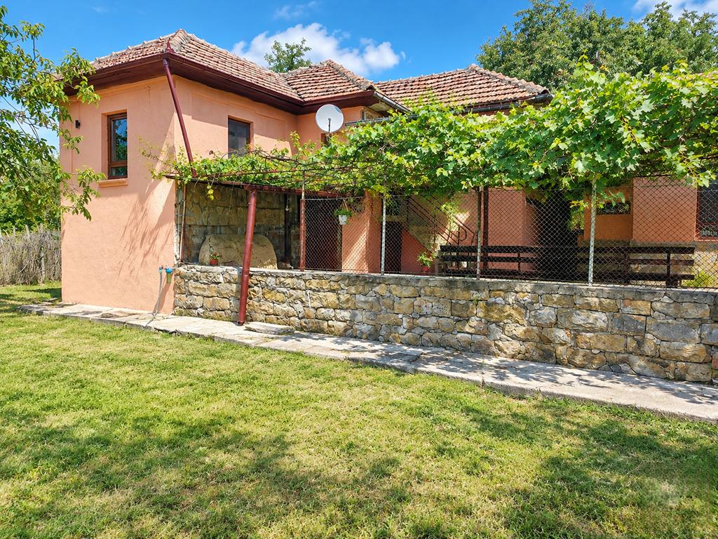 House for Sale in Temenuga, Veliko Tarnovo