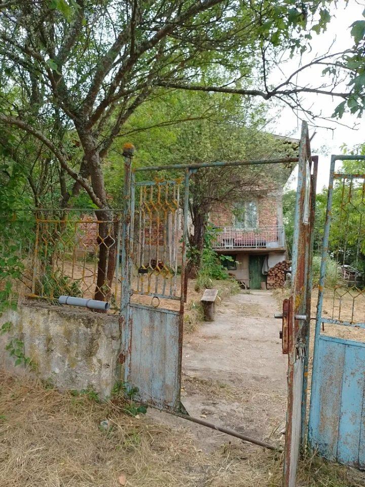 House for Sale in Svetlya, Pernik