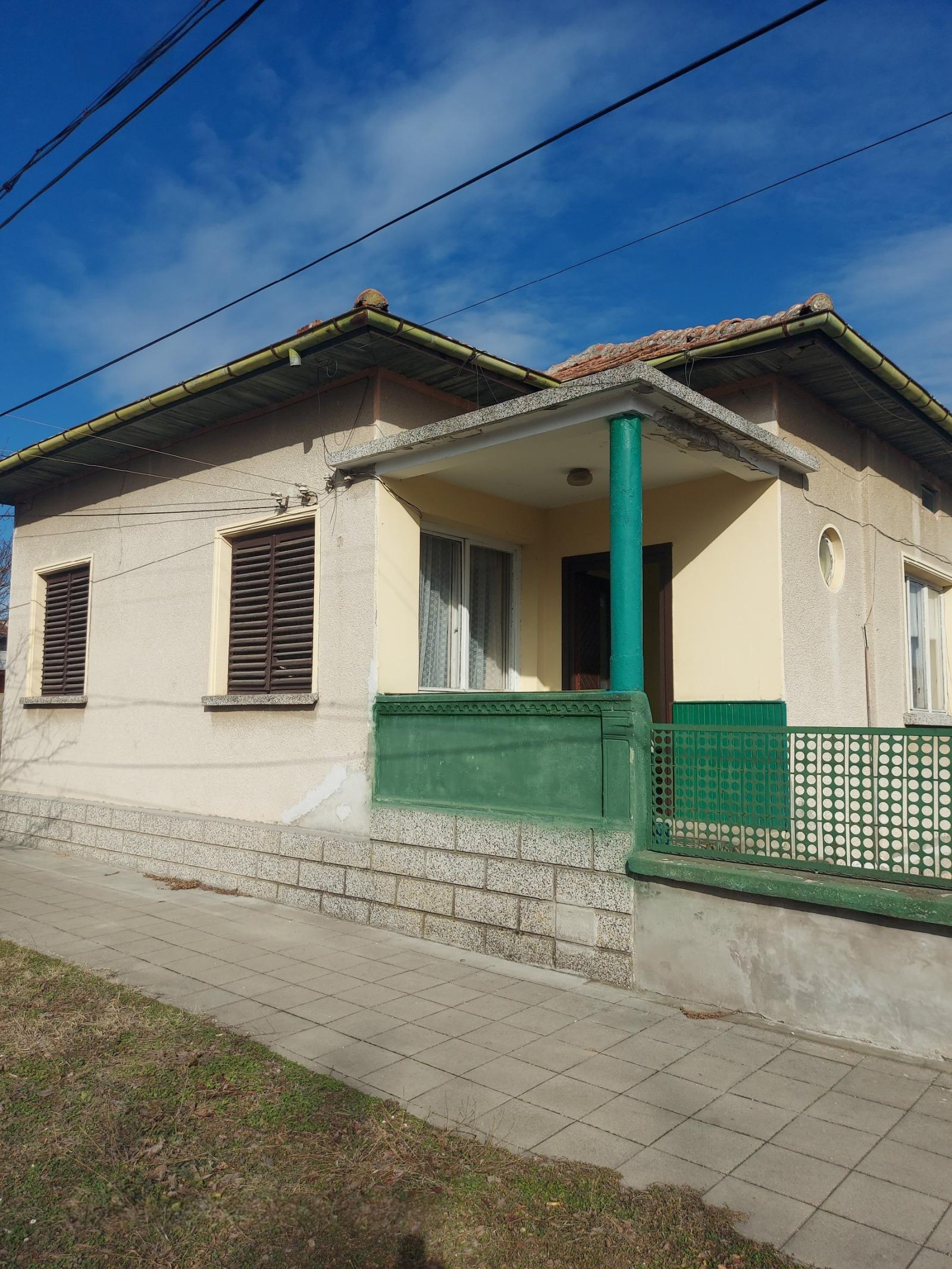 House for Sale in Obnova, Pleven