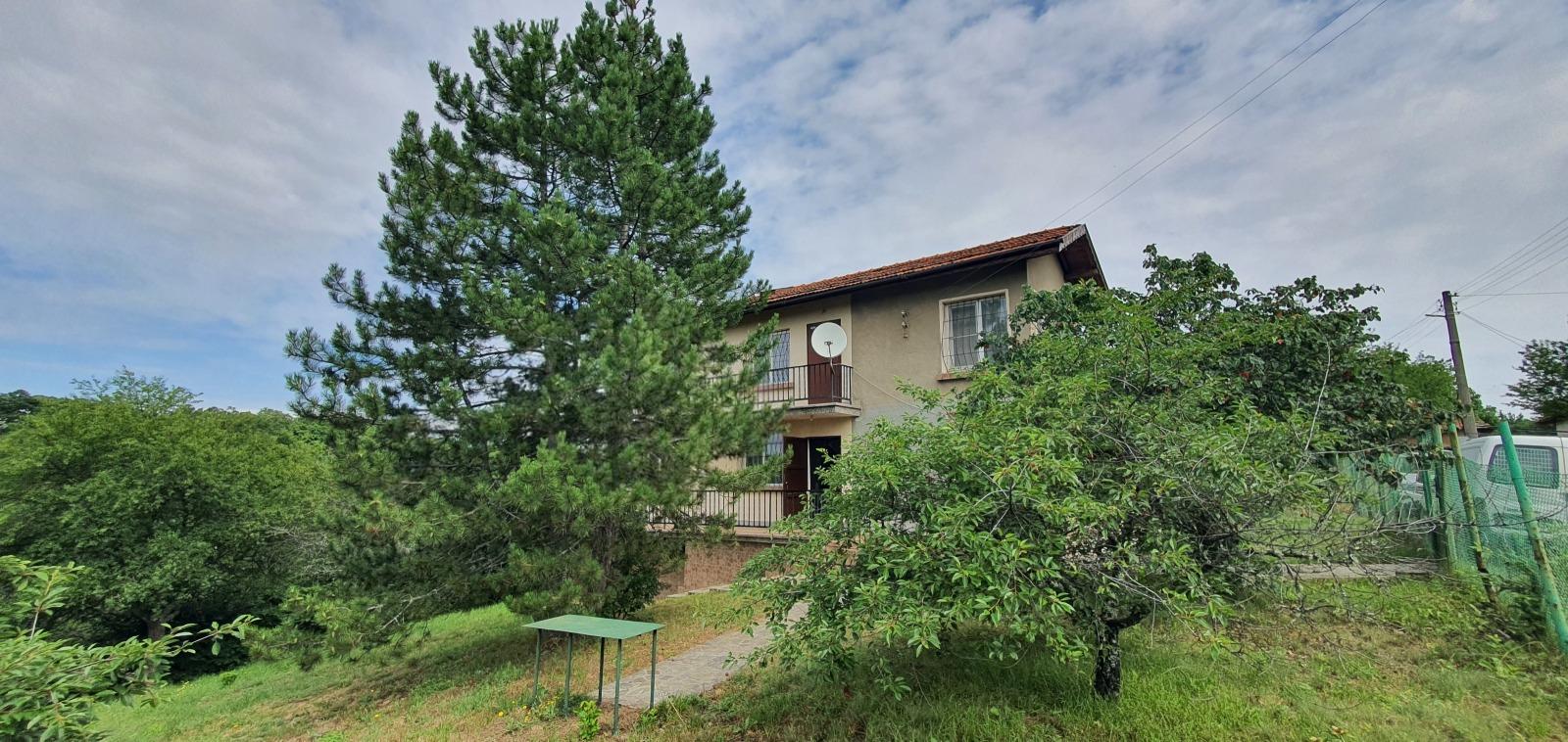 House for Sale in Vakarel, Sofia Province