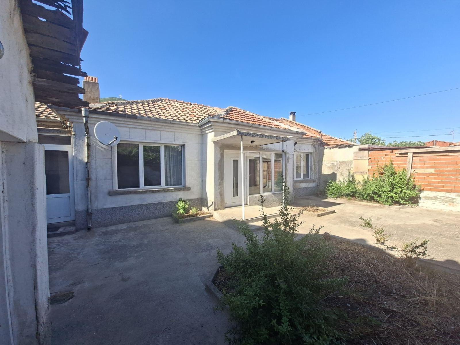House for Sale in Sliven, Komluka