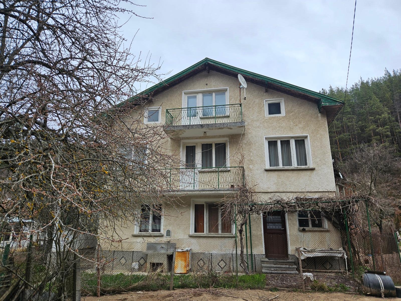 House for Sale in Golema Rakovitsa, Sofia Province