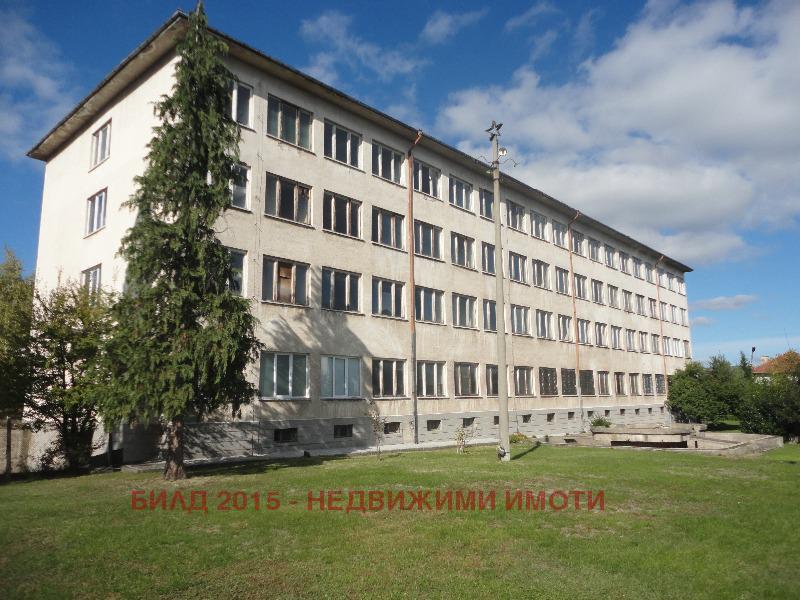 Hotel for Sale in Dolna Banya, Sofia Province, Bulgaria — exterior view