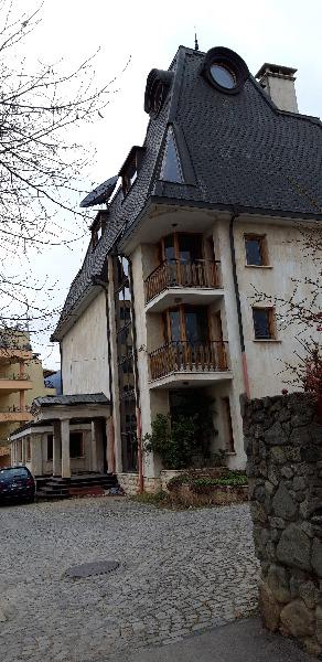 Hotel for Sale in Dragalevtsi, Sofia, Bulgaria — 1,820 m² (ref. 54757157) — exterior view