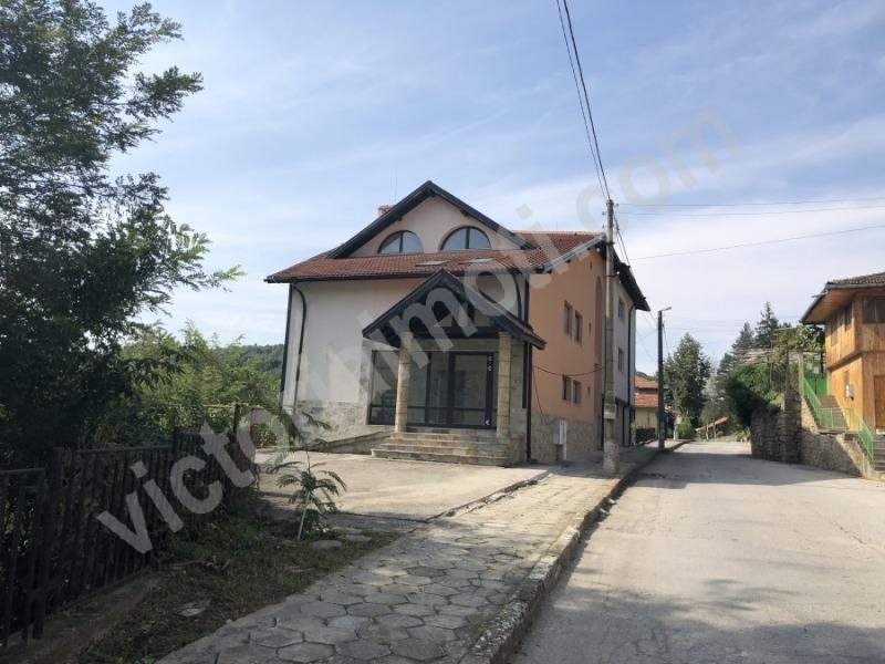 Hotel for Sale in Voneshta Voda, Veliko Tarnovo Province, Bulgaria — 1,500 m² — photo 5