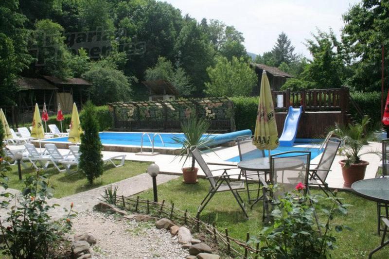 Hotel for Sale in Troyan, Lovech Province, Bulgaria — 1,100 m² — photo 6