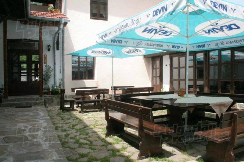 Hotel for Sale in Troyan, Lovech Province, Bulgaria — 1,100 m² — photo 7