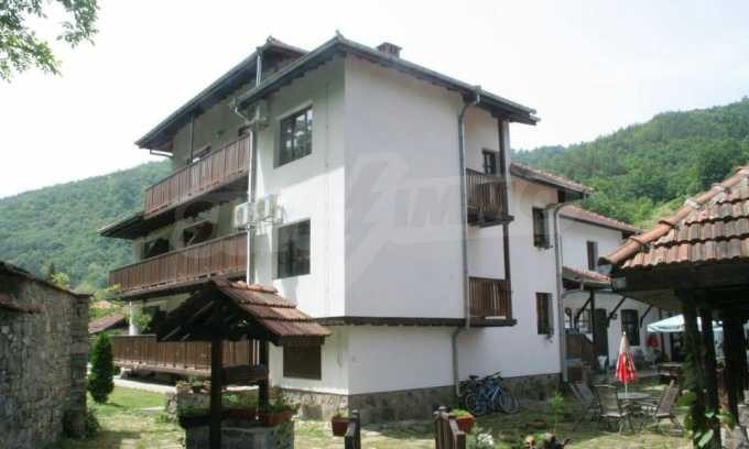 Hotel for Sale in Troyan, Lovech Province, Bulgaria — 1,100 m² (ref. 43007886) — photo 6