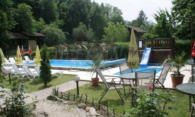 Hotel for Sale in Troyan, Lovech Province, Bulgaria — 1,100 m² (ref. 43007886) — photo 7