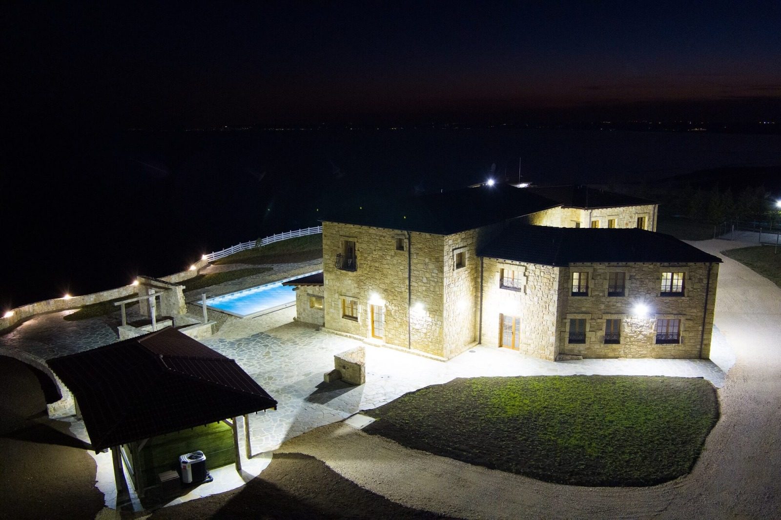 Hotel for Sale in Balgarevo, Dobrich Province, Bulgaria — 2,600 m² — photo 5