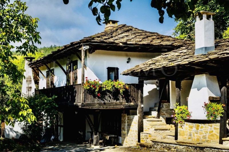 Hotel for Sale in Troyan, Lovech Province, Bulgaria — 625 m² — photo 5