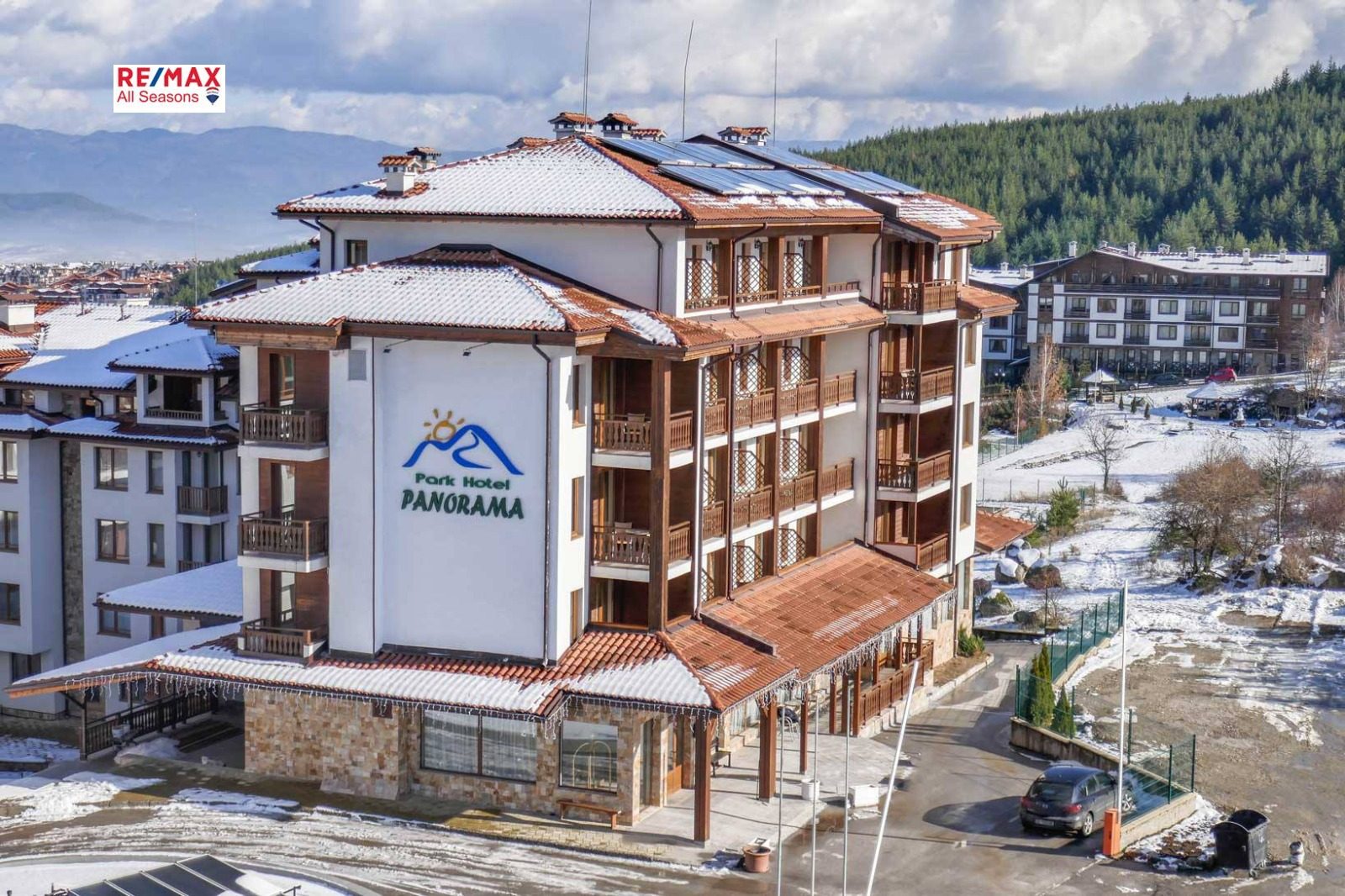 Hotel for Sale in Bansko, Blagoevgrad Province, Bulgaria — 4,457 m² — photo 2