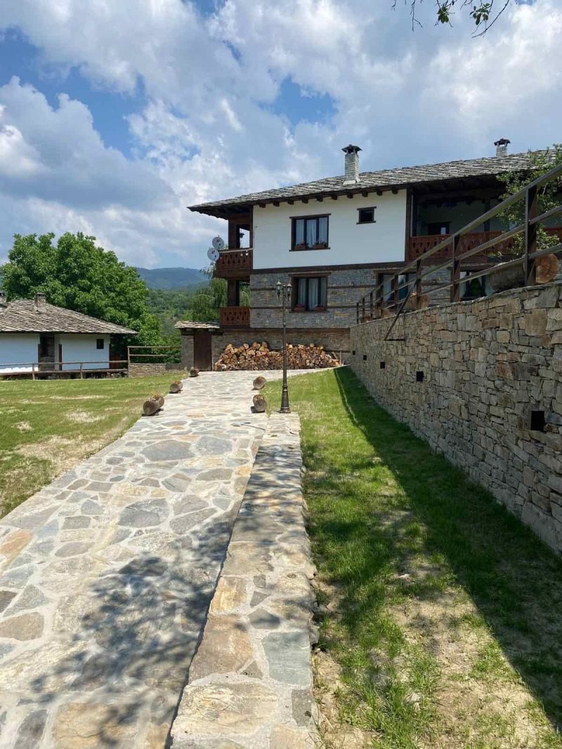 Hotel for Sale in Kovachevitsa, Blagoevgrad Province, Bulgaria — 2,000 m² — photo 3