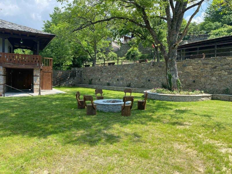 Hotel for Sale in Kovachevitsa, Blagoevgrad Province, Bulgaria — 2,000 m² — photo 8