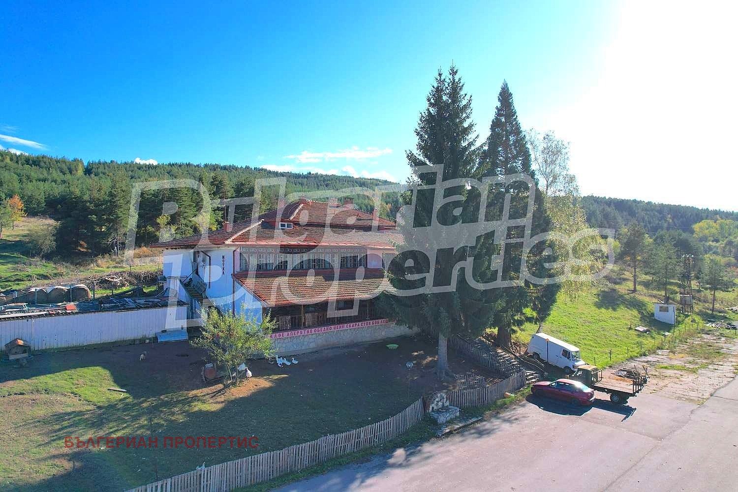 Hotel for Sale in Belchin, Sofia Province, Bulgaria — 1,583 m² — photo 3